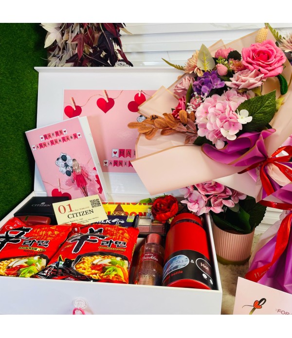 VIP gift box with flower bunch