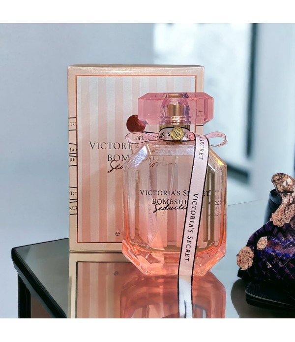 VICTORIA SECRET BOMBSHELL